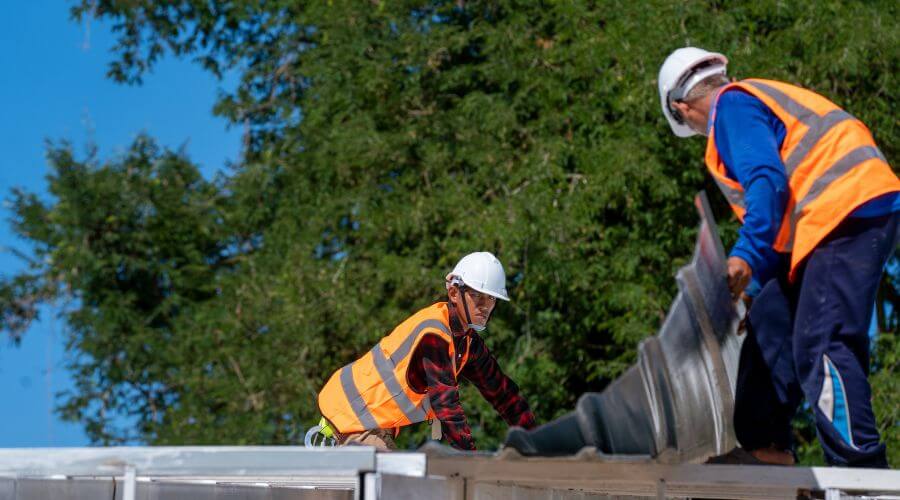 Professional gutter cleaning in Piney Point, MD